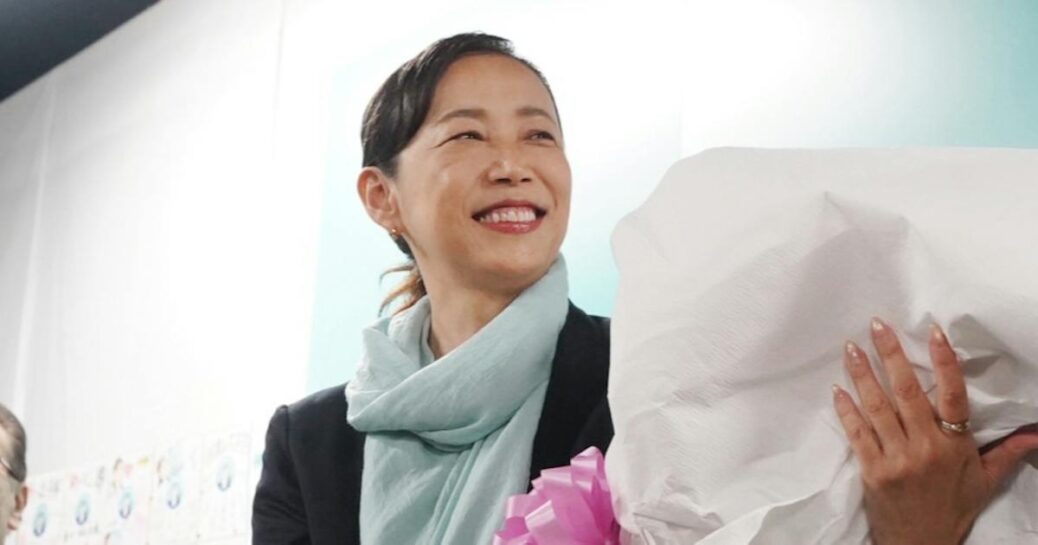 横浜市長選挙、原沢敦美氏が初当選 パワハラ辞職の前市長ら6人破る - 日本経済新聞